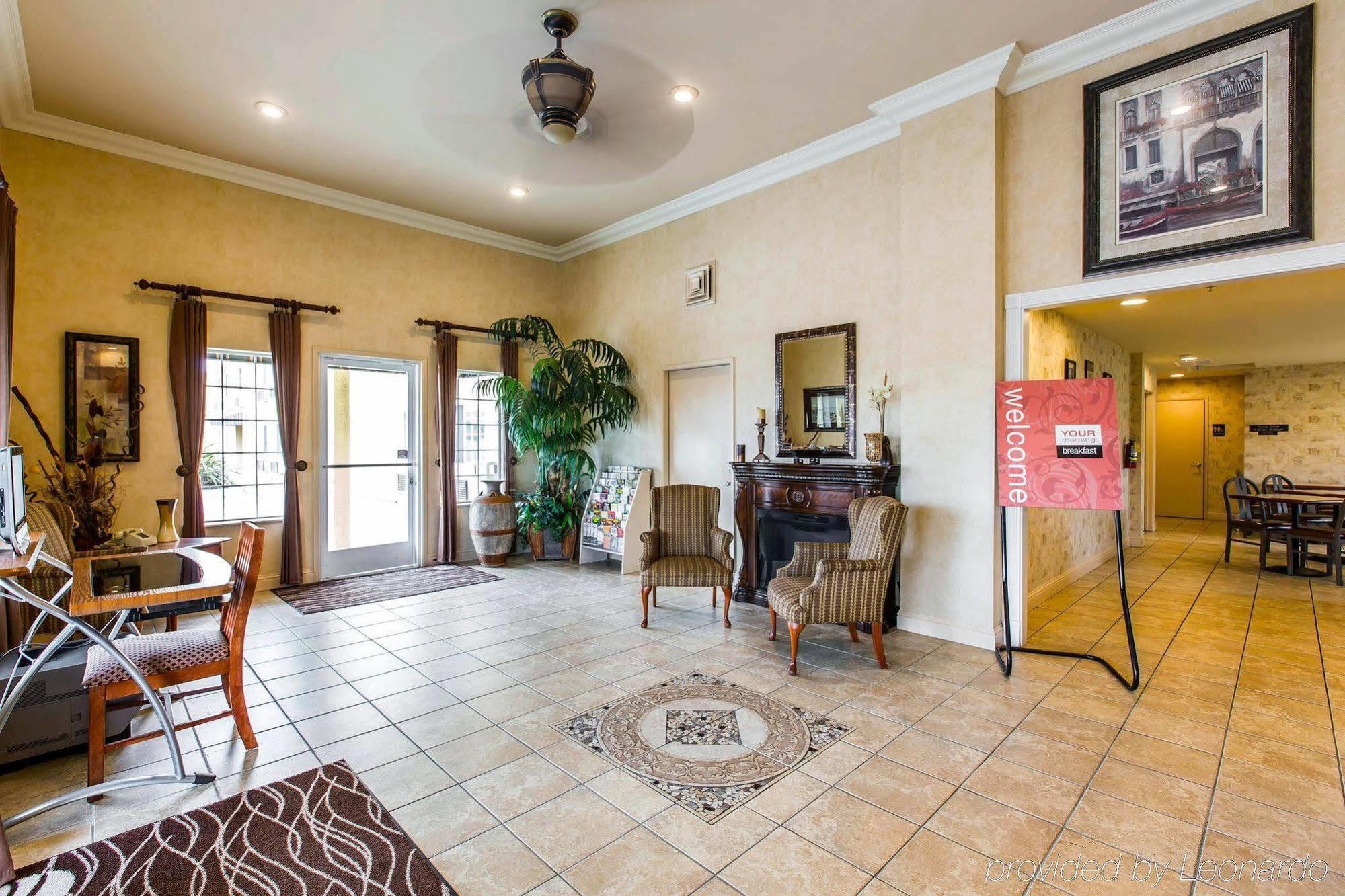 Comfort Inn Humboldt Bay Юрика Экстерьер фото